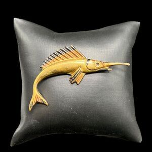 Vintage Swordfish Brooch Gold Tone Base Metal Brown Black Fins Fashion Jewelry